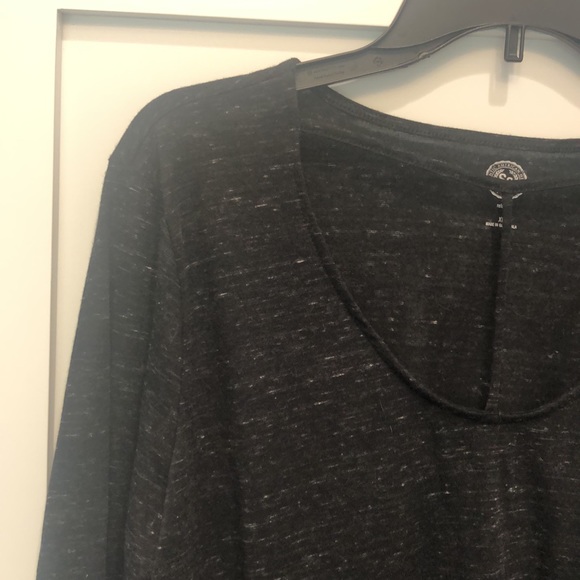 SO Relaxes Black Heather Shirt - Picture 3 of 4